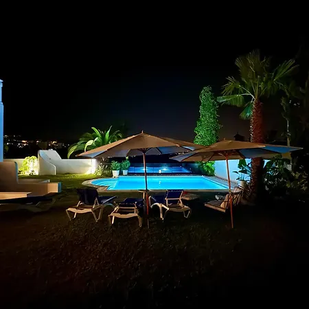 Aurora Boutique House - Only Adults Bed and Breakfast Μαρμπέλλα
