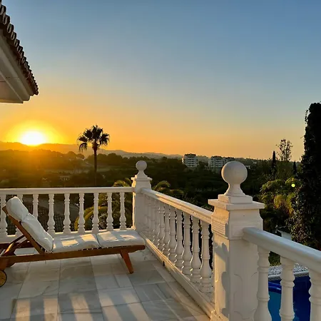 Aurora Boutique House - Only Adults Bed and Breakfast Μαρμπέλλα
