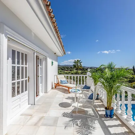 Aurora Boutique House - Only Adults Μαρμπέλλα