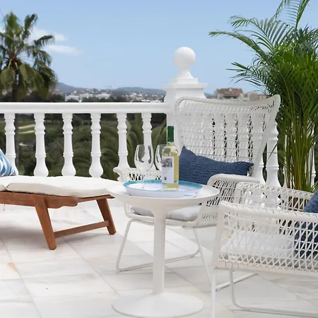 Aurora Boutique House - Only Adults * Μαρμπέλλα