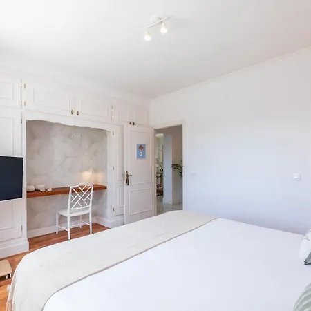 Aurora Boutique House - Only Adults Bed & Breakfast *