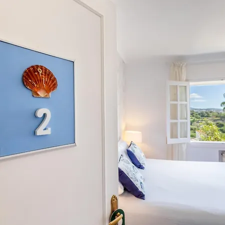 Aurora Boutique House - Only Adults Bed & Breakfast