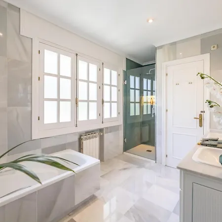 Bed & Breakfast Aurora Boutique House - Only Adults