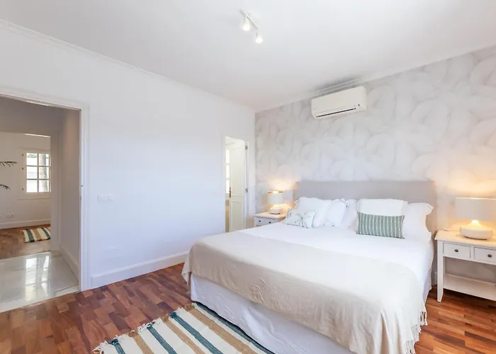 Aurora Boutique - Only Adults ماربيا